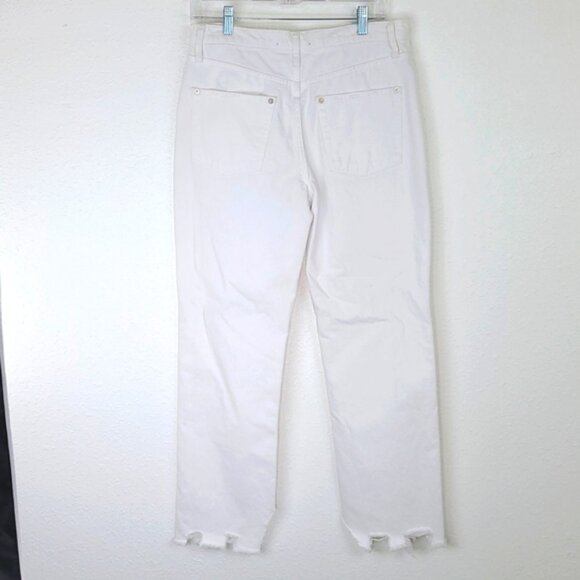 *NWT* WE THE FREE Tapered Baggy Boyfriend Distressed Jeans Chalk White, size 28 - Picture 6 of 10